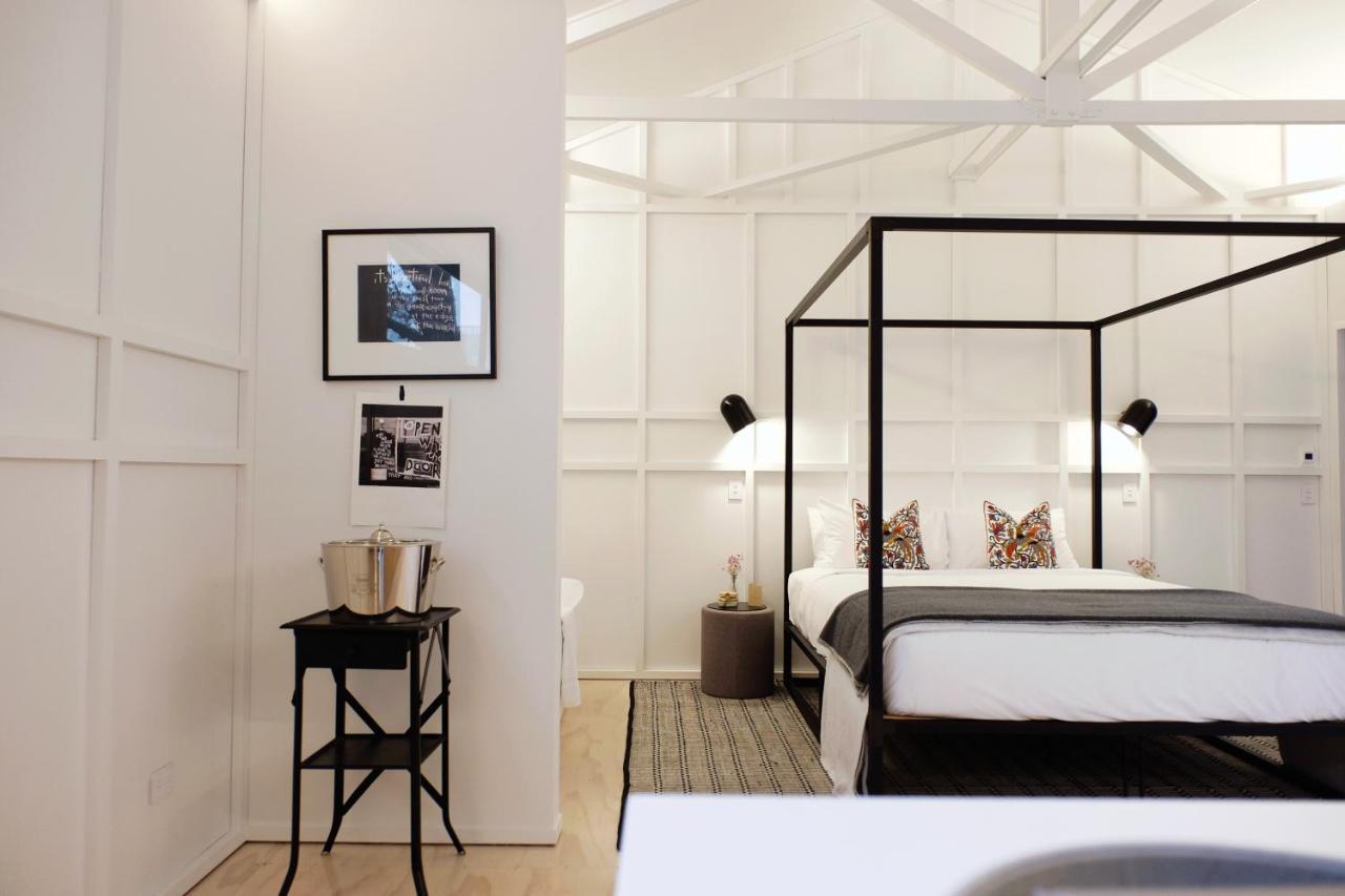 The Tack Rooms Christchurch Eksteriør bilde
